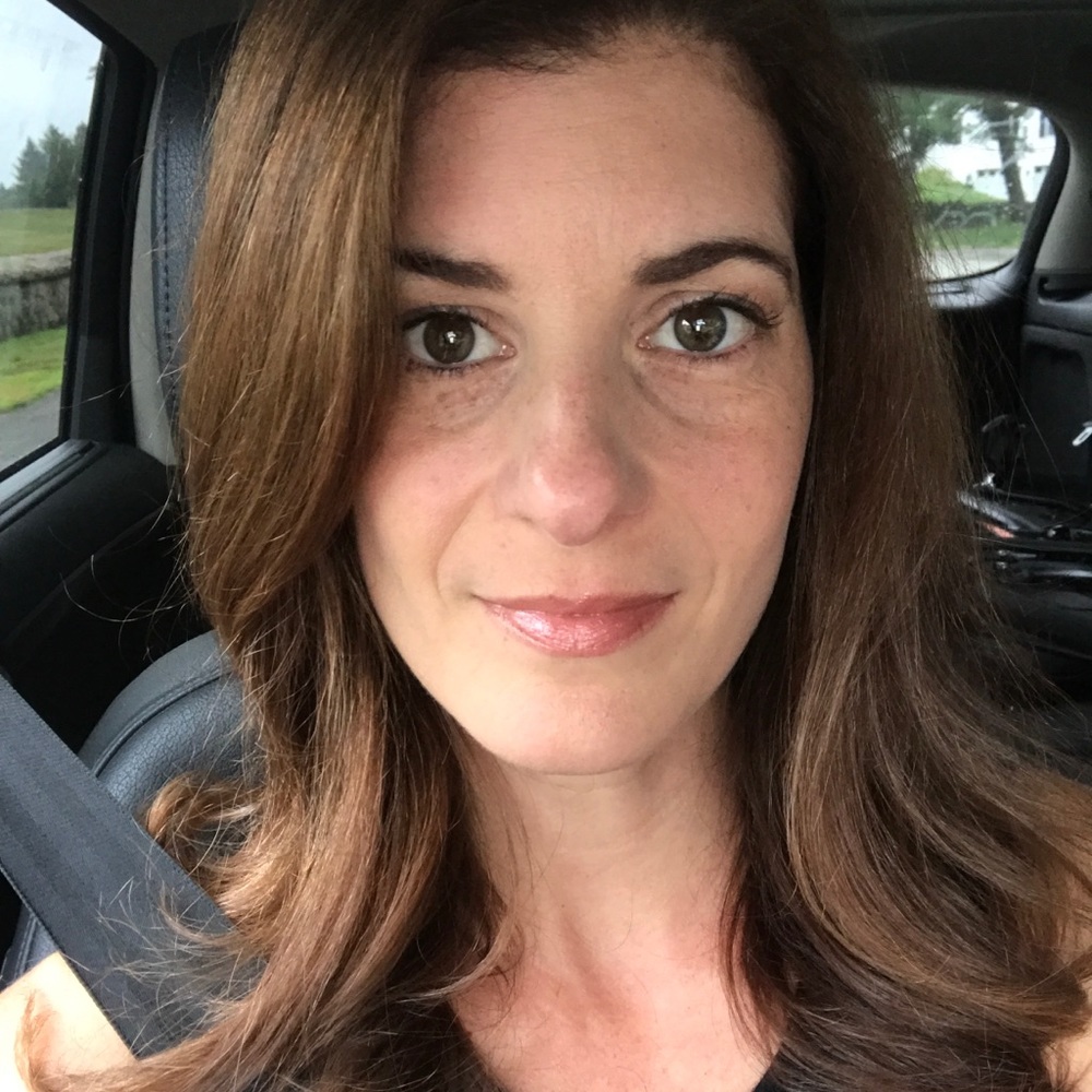Meet your Posher, Laura